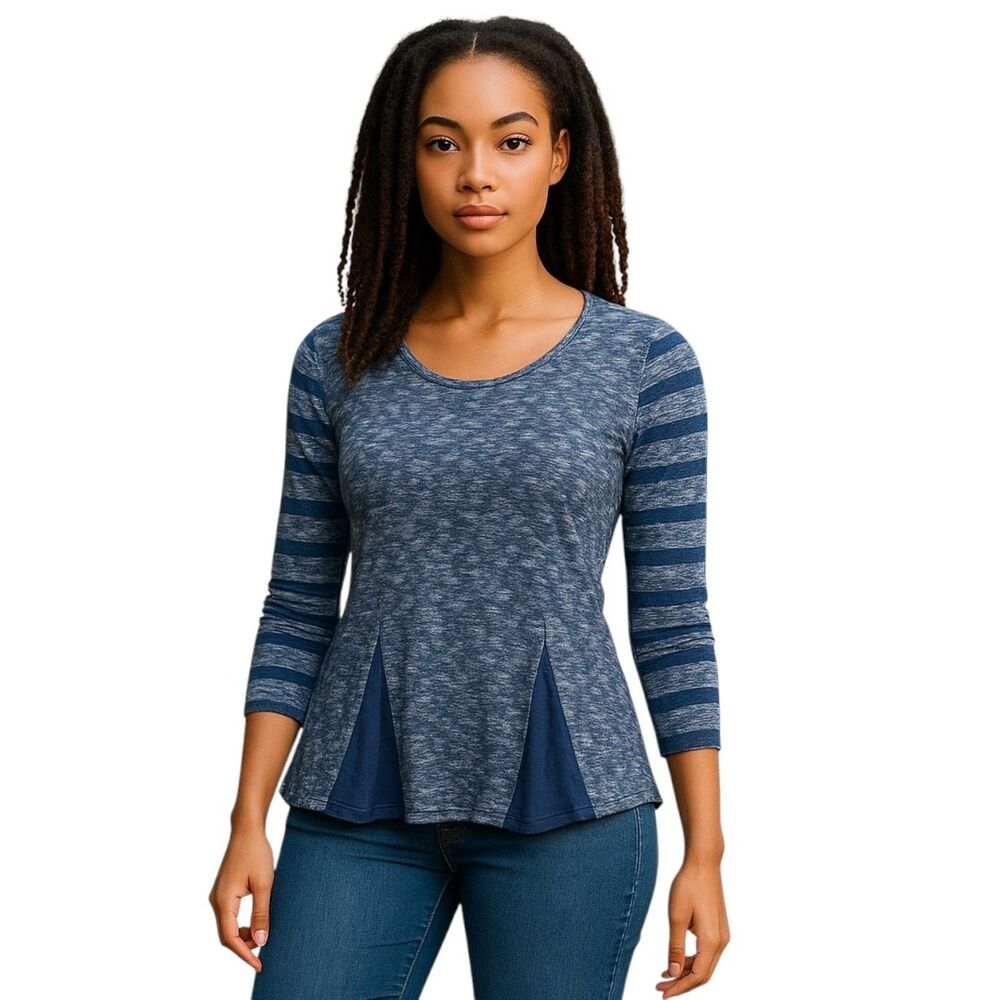 Hannah XL Blue Striped Knit Top Long Sleeve